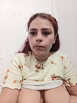 Snapshot of Mommy-Hot chatting on June 13, 1:14 am Mommy-Hot online show from June 13, 1:14 am
