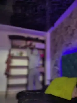 Melany Williams online show from March 21, 1:04 pm