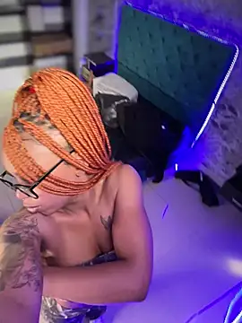 Melany Williams online show from December 2, 1:02 pm