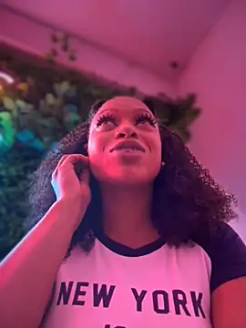 Melany Williams online show from November 13, 2:32 pm