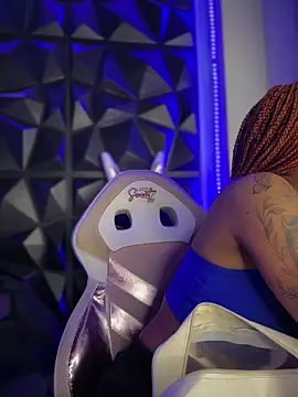 Melany Williams online show from November 30, 1:12 pm