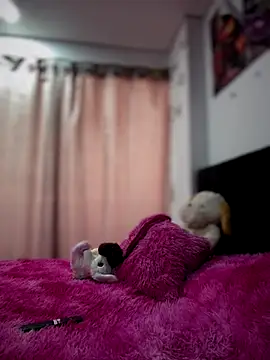 Melany Williams online show from December 15, 12:33 pm