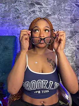 Melany Williams online show from April 4, 1:17 pm