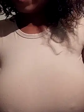 Snapshot of realsquirter chatting on June 29, 10:37 am realsquirter online show from June 29, 10:37 am