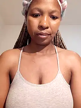 Snapshot of realsquirter chatting on February 20, 9:00 am realsquirter online show from February 20, 9:00 am