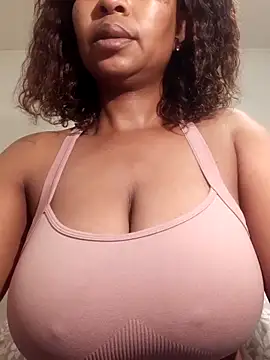 Snapshot of realsquirter chatting on June 21, 8:42 am realsquirter online show from June 21, 8:42 am