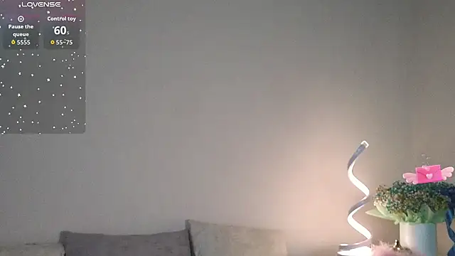 chloi hes online show from November 14, 11:36 am