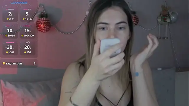 chloi hes online show from December 29, 9:50 am