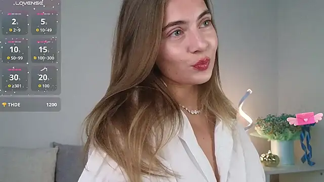 chloi hes online show from November 1, 9:58 am