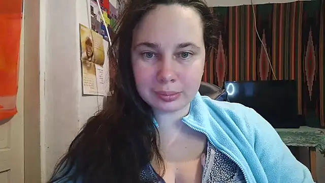 Cora Maro online show from December 18, 10:30 am