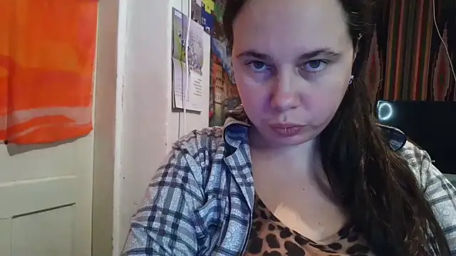 Snapshot of Cora_Maro chatting on October 24, 1:48 am Cora Maro online show from October 24, 1:48 am