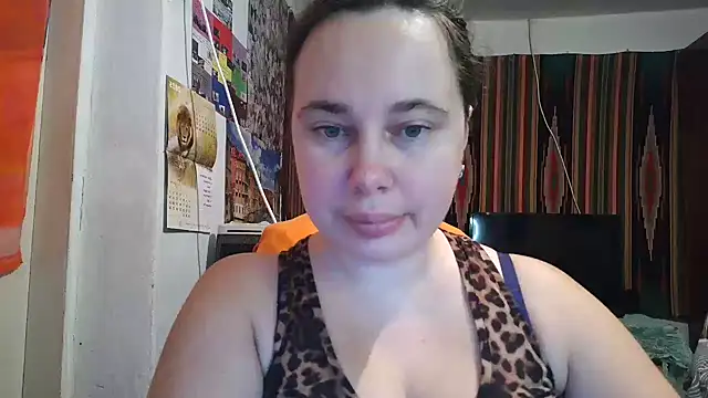 Snapshot of Cora_Maro chatting on December 14, 10:37 pm Cora Maro online show from December 14, 10:37 pm