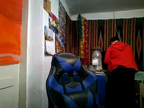 Cora Maro online show from February 2, 1:32 pm