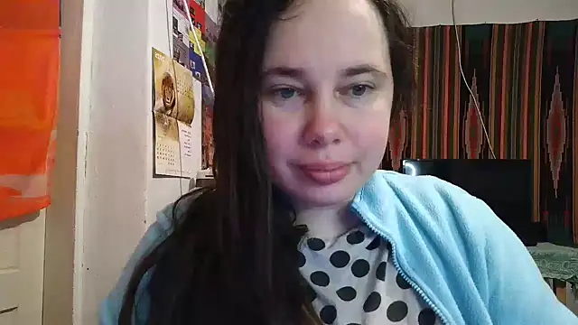 Cora Maro online show from December 18, 11:30 pm