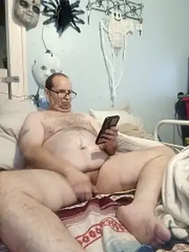 fastesttongue1680 online show from April 19, 2:51 pm