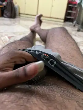 A-mira online show from April 22, 6:04 pm