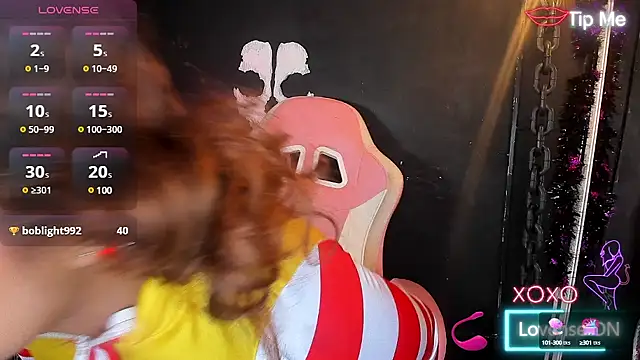 RoxaneEvans  online show from March 6, 1:24 pm