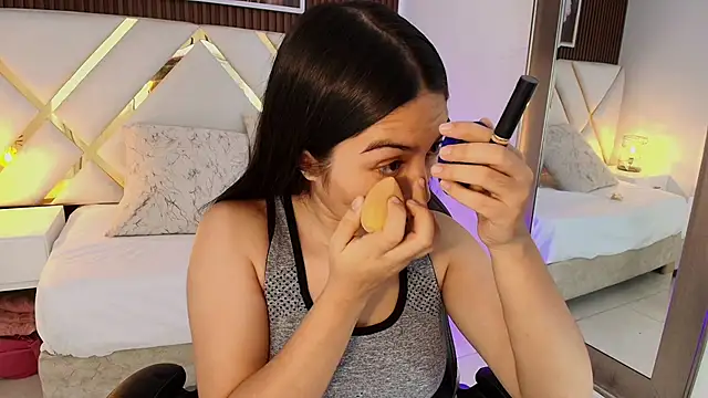 Emelie Ch1 online show from March 19, 4:12 am