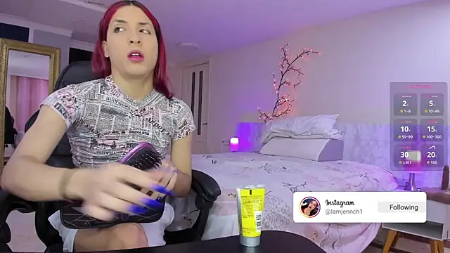 charolbruce 1 online show from November 27, 12:16 pm