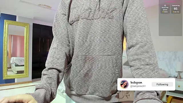 charolbruce 1 online show from December 19, 12:51 pm