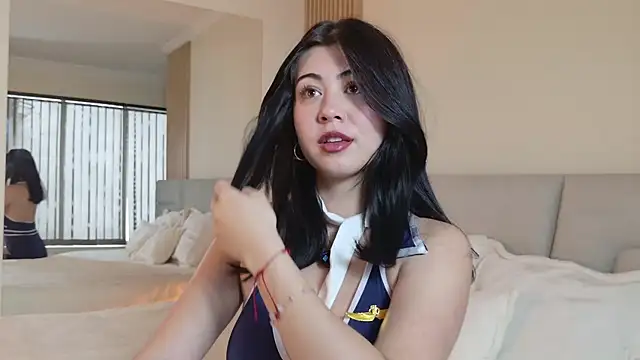 Snapshot of Zoe_Benson chatting on October 20, 1:55 pm Zoe Benson online show from October 20, 1:55 pm