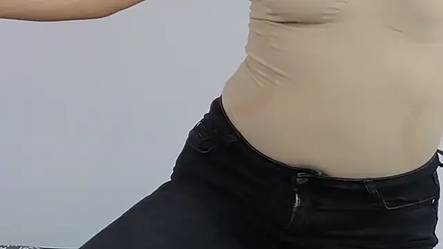 MadameDeFeu online show from February 19, 8:33 am