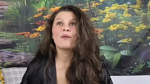 Snapshot of MadameDeFeu chatting on October 23, 12:48 pm MadameDeFeu online show from October 23, 12:48 pm
