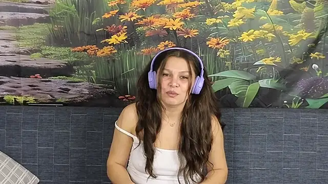 MadameDeFeu online show from November 14, 2:10 pm