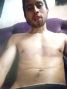 Snapshot of Mich_Stev9524 chatting on February 24, 4:57 am Mich Stev9524 online show from February 24, 4:57 am