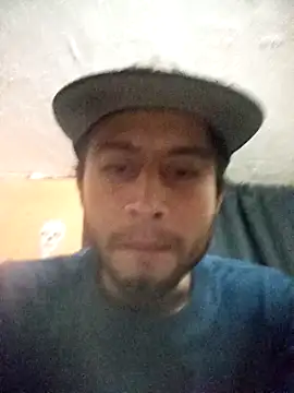 Snapshot of Mich_Stev9524 chatting on March 1, 5:40 am Mich Stev9524 online show from March 1, 5:40 am