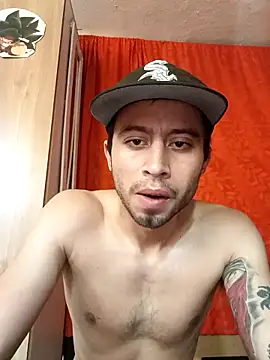 Snapshot of Mich_Stev9524 chatting on February 14, 9:26 pm Mich Stev9524 online show from February 14, 9:26 pm