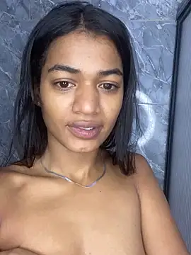 BarbieHotLaura online show from November 4, 6:55 pm