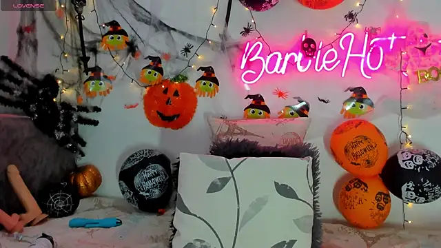 BarbieHotLaura online show from October 24, 7:24 pm