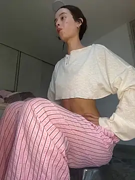 salome-brown online show from February 2, 11:04 pm