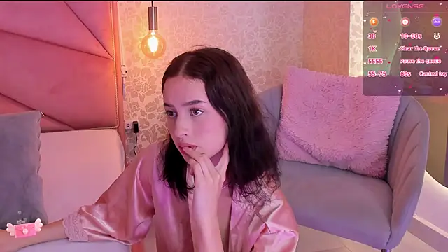 Snapshot of salome-brown chatting on December 10, 5:11 pm salome-brown online show from December 10, 5:11 pm