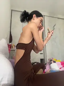 Snapshot of salome-brown chatting on June 10, 9:38 pm salome-brown online show from June 10, 9:38 pm