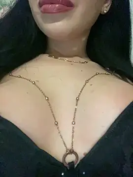 Snapshot of Ameliablack_1 chatting on January 28, 5:24 pm Ameliablack 1 online show from January 28, 5:24 pm