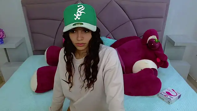 charlotte 0309 online show from February 6, 5:31 pm