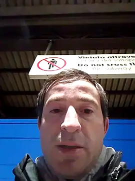 openlegsforyou online show from November 26, 6:02 am