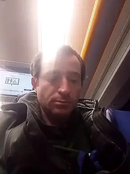 openlegsforyou online show from December 3, 6:40 pm