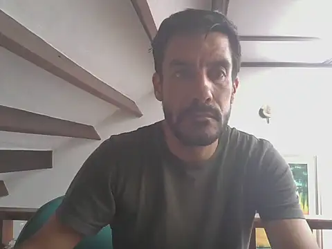 elkike1980 online show from May 26, 4:27 pm