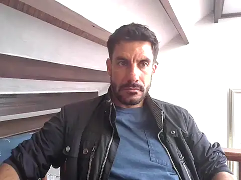 elkike1980 online show from April 16, 4:19 pm