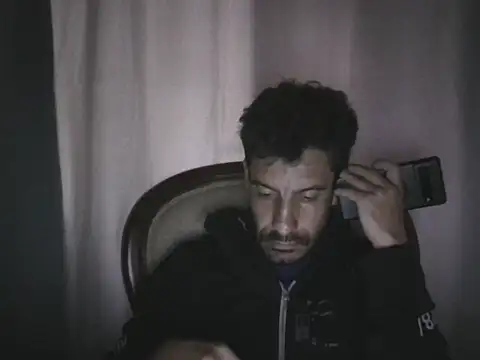 elkike1980 online show from May 13, 12:01 pm