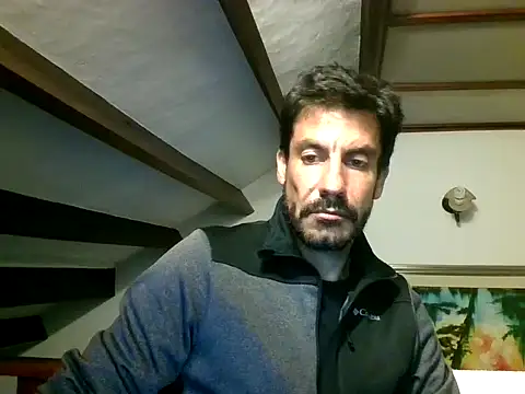 elkike1980 online show from May 21, 2:31 am