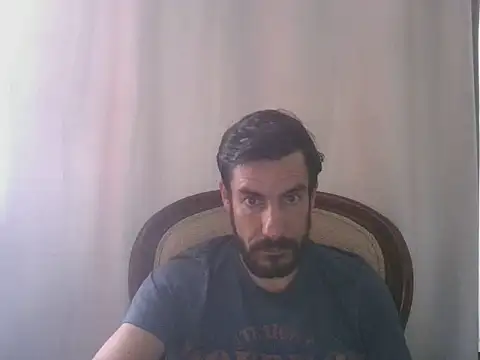 Snapshot of elkike1980 chatting on June 23, 2:48 pm elkike1980 online show from June 23, 2:48 pm
