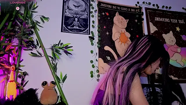 Nyx nayla online show from February 22, 8:06 am