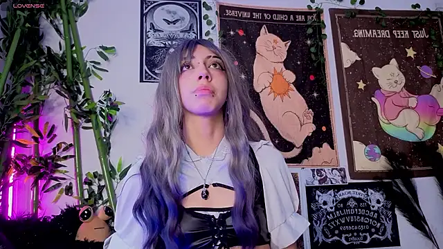 Nyx nayla online show from March 16, 6:10 pm