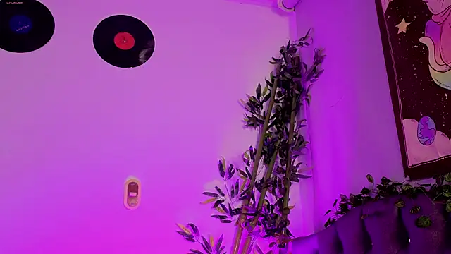 Nyx nayla online show from January 15, 7:01 am