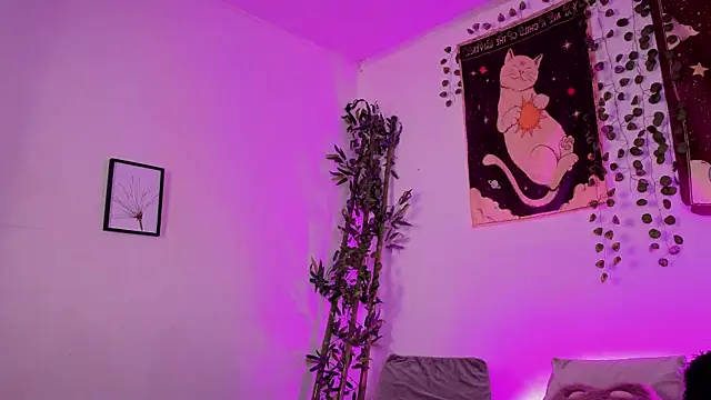 Nyx nayla online show from December 23, 1:38 am