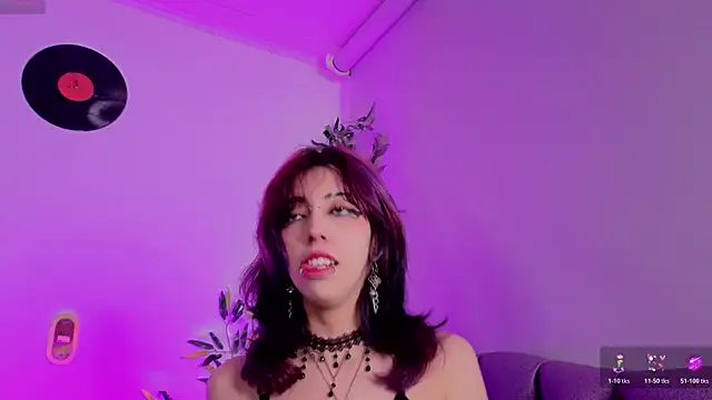 Nyx nayla online show from January 13, 6:06 am